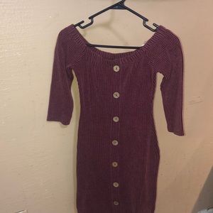 size S, purple/red